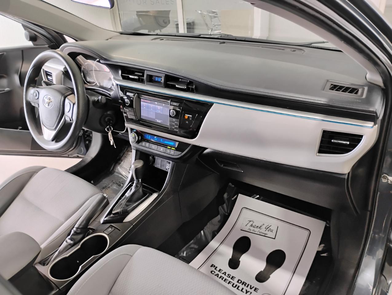 Toyota Corolla LE CVT 2016