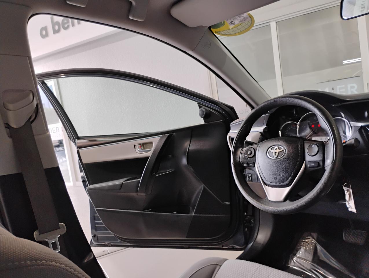 Toyota Corolla LE CVT 2016