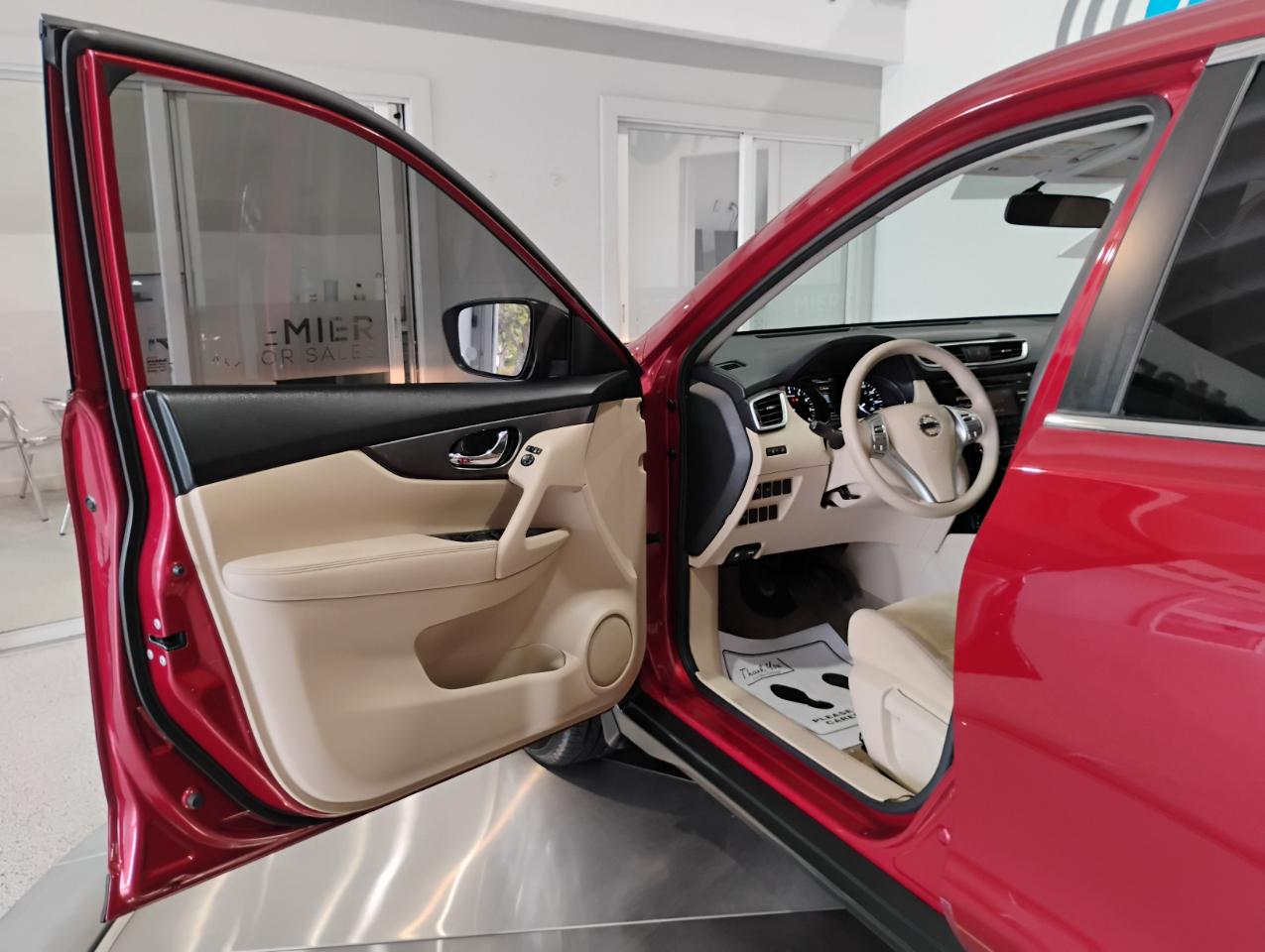 Nissan Rogue S 2WD 2015