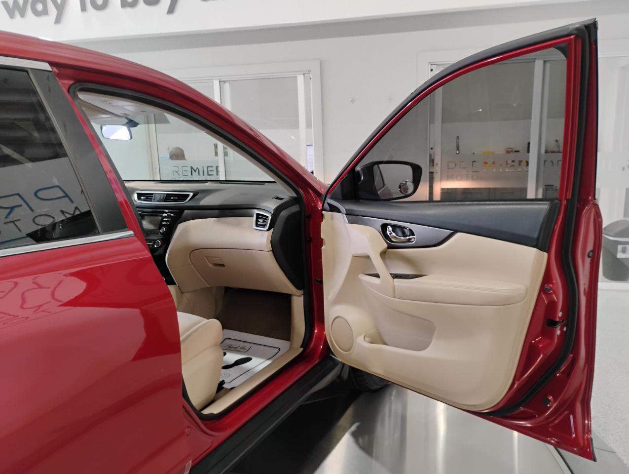 Nissan Rogue S 2WD 2015