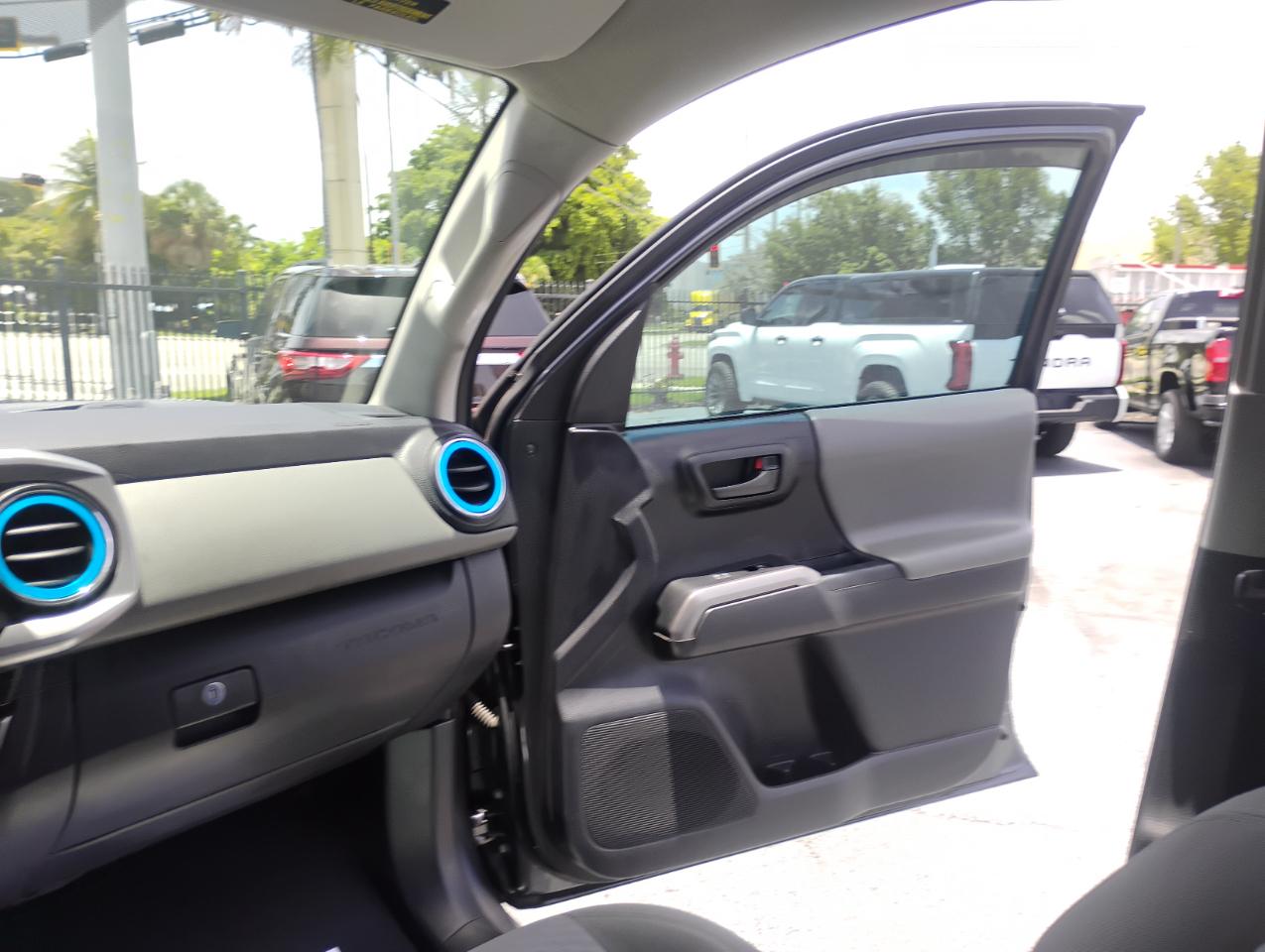 Toyota Tacoma SR5 Double Cab Long Bed V6 6AT 2WD 2021