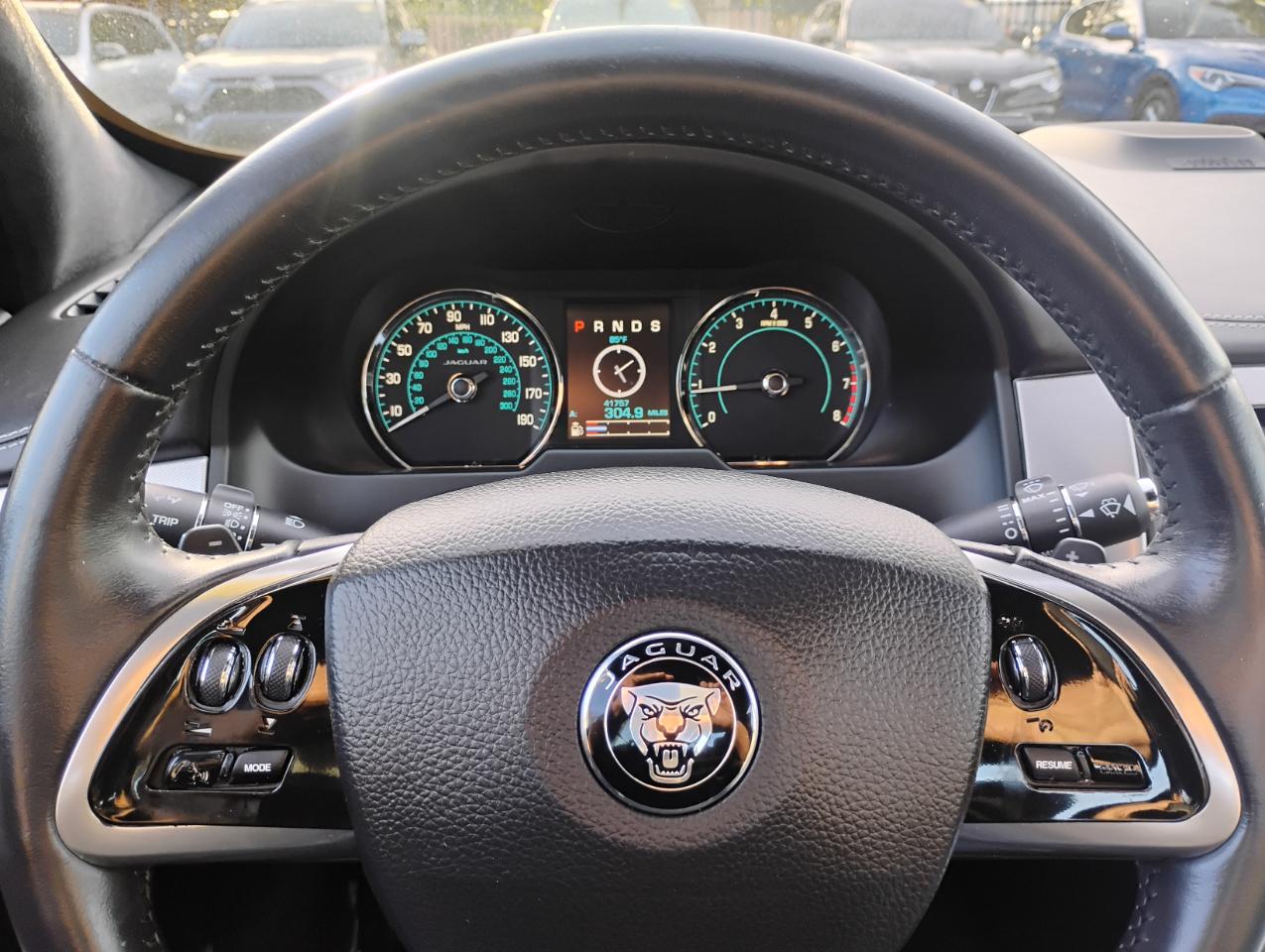 Jaguar XF-Series XF 3.0 Sport 2015