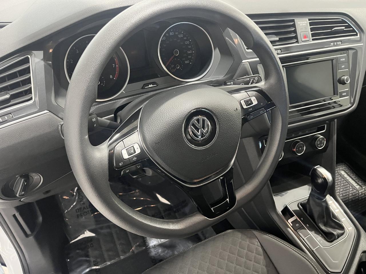 Volkswagen Tiguan S 2021