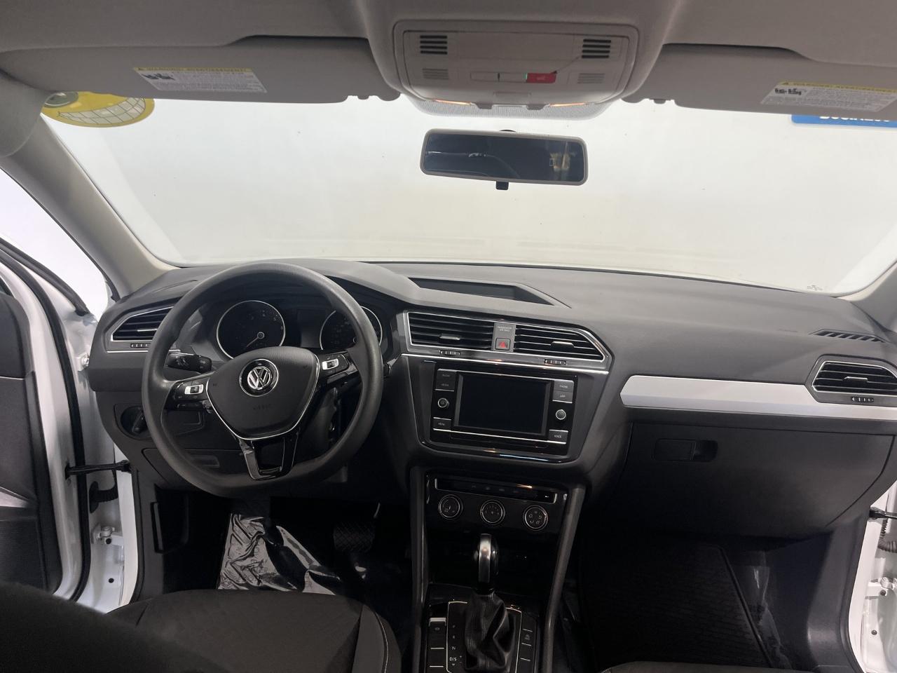 Volkswagen Tiguan S 2021