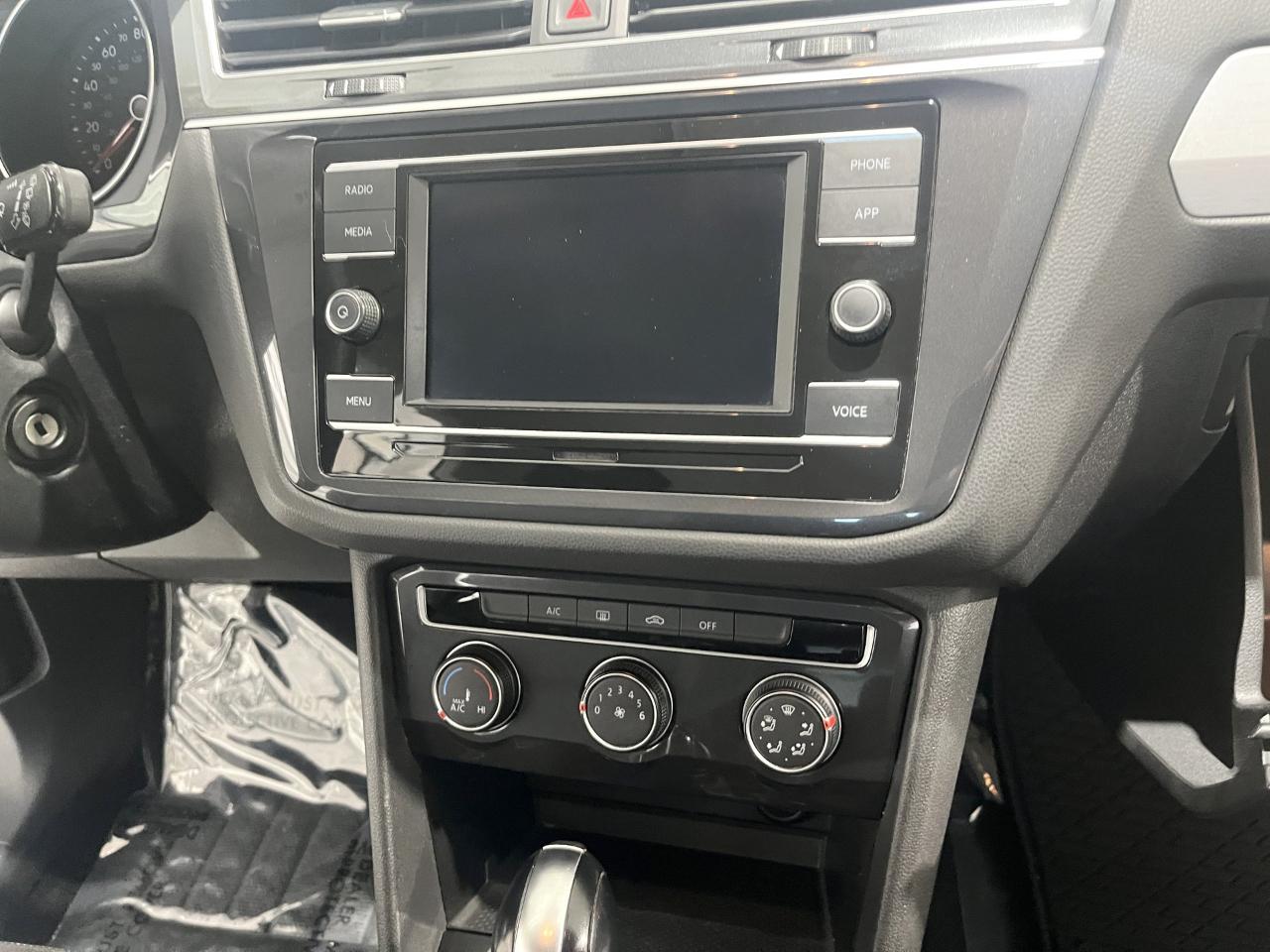 Volkswagen Tiguan S 2021