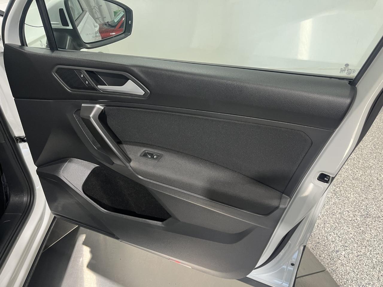 Volkswagen Tiguan S 2021