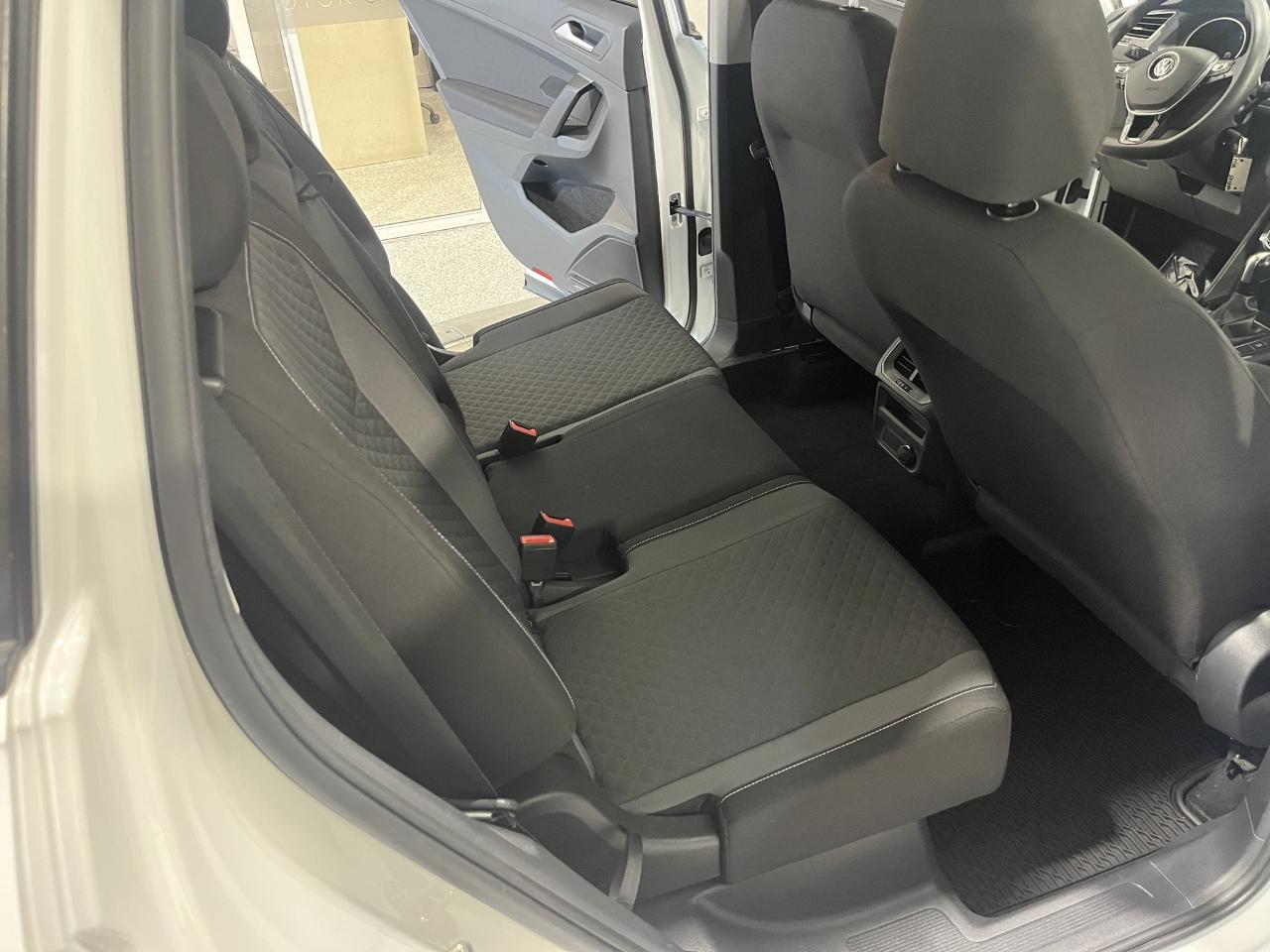 Volkswagen Tiguan S 2021