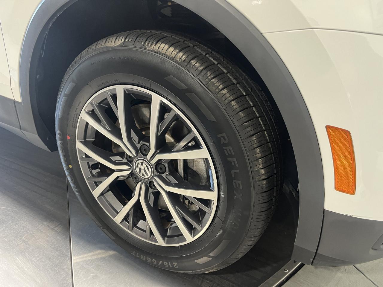 Volkswagen Tiguan S 2021