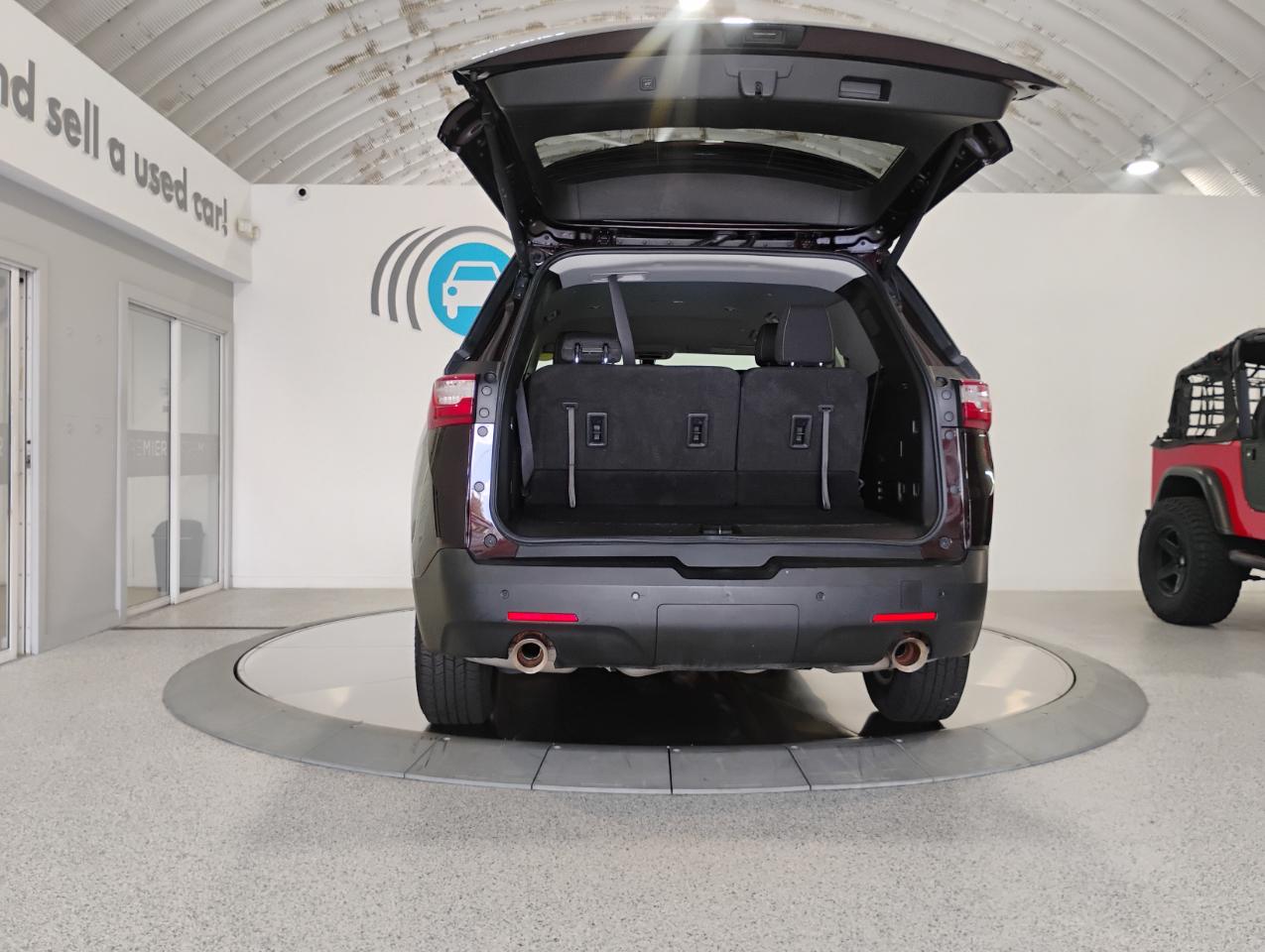 Chevrolet Traverse LT Cloth FWD 2021