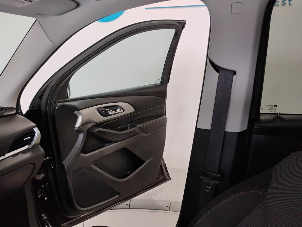Chevrolet Traverse LT Cloth FWD 2021