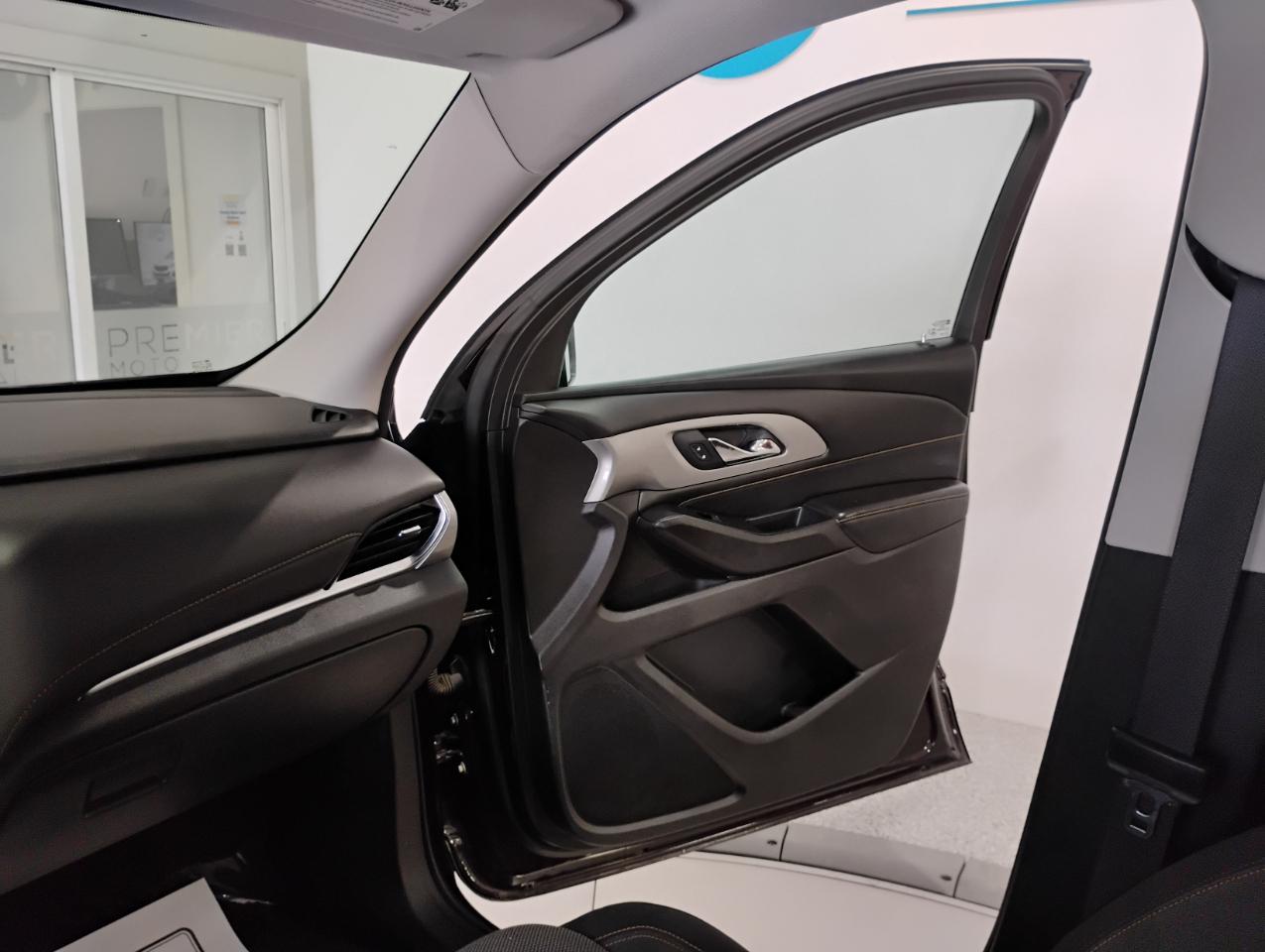 Chevrolet Traverse LT Cloth FWD 2021