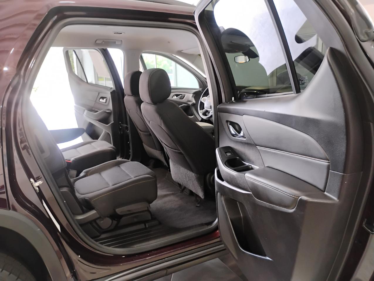 Chevrolet Traverse LT Cloth FWD 2021
