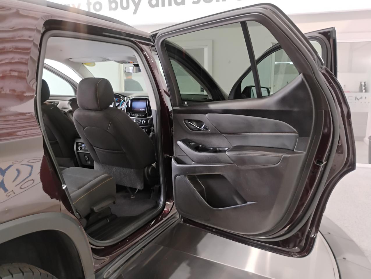Chevrolet Traverse LT Cloth FWD 2021