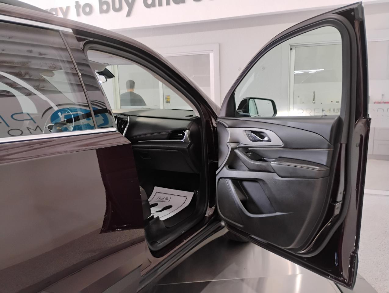 Chevrolet Traverse LT Cloth FWD 2021
