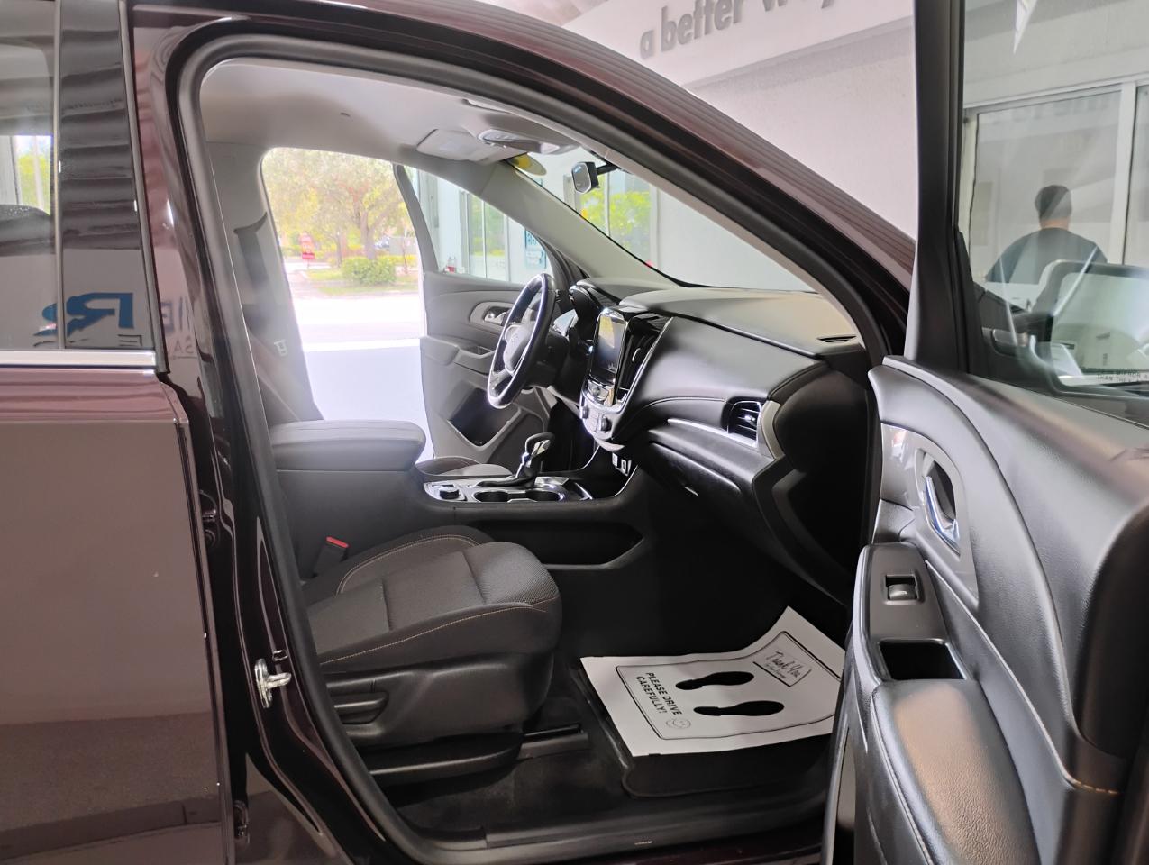Chevrolet Traverse LT Cloth FWD 2021