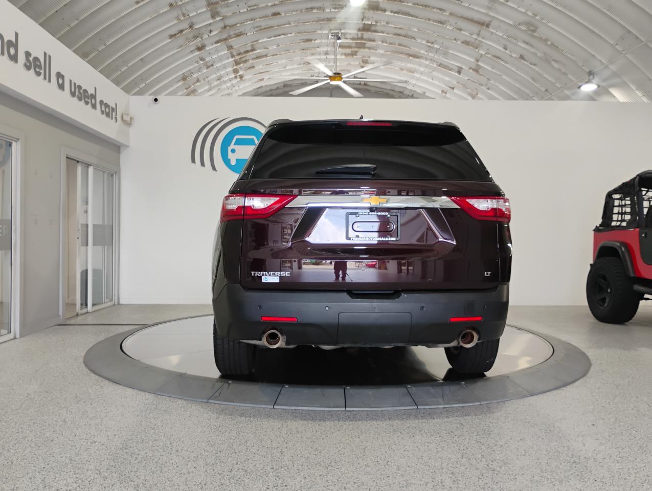 Chevrolet Traverse LT Cloth FWD 2021
