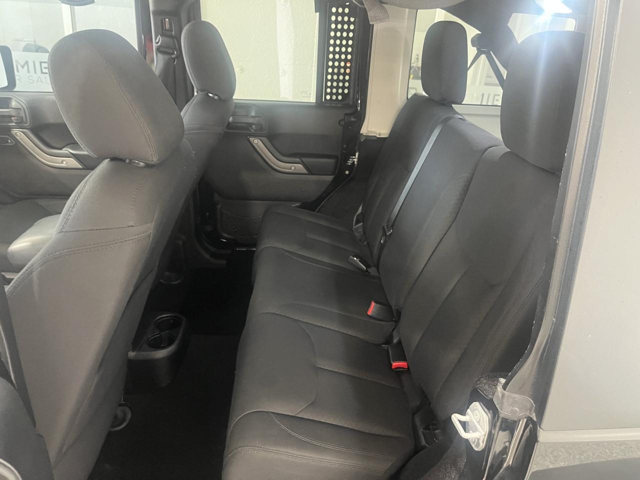 Jeep Wrangler Unlimited Sport 4WD 2015