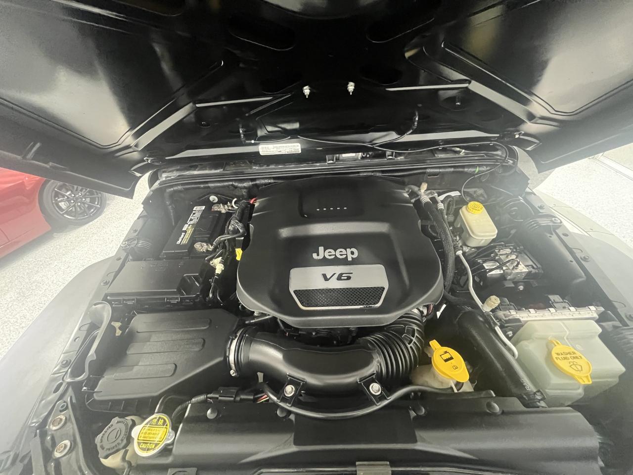 Jeep Wrangler Unlimited Sport 4WD 2015