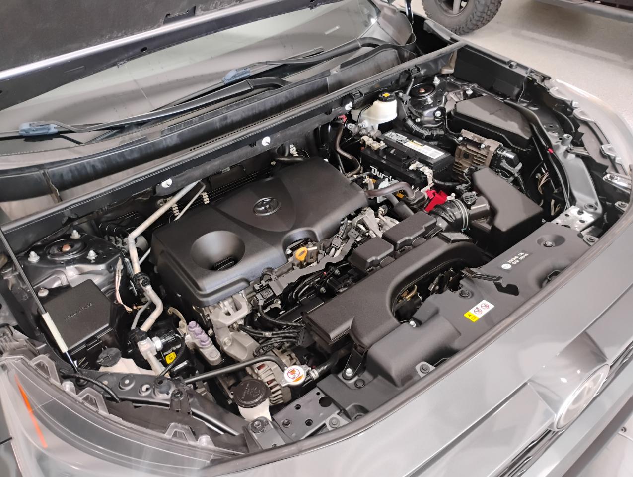 Toyota RAV4 LE 2021