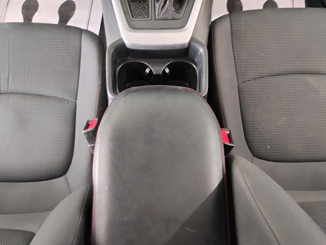 Toyota RAV4 LE 2021