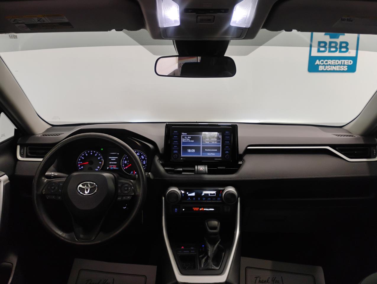 Toyota RAV4 LE 2021
