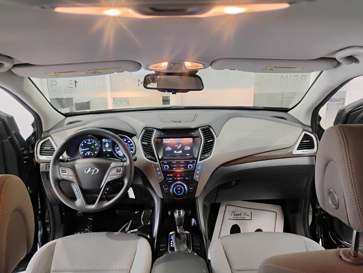 Hyundai Santa Fe SE FWD 2017