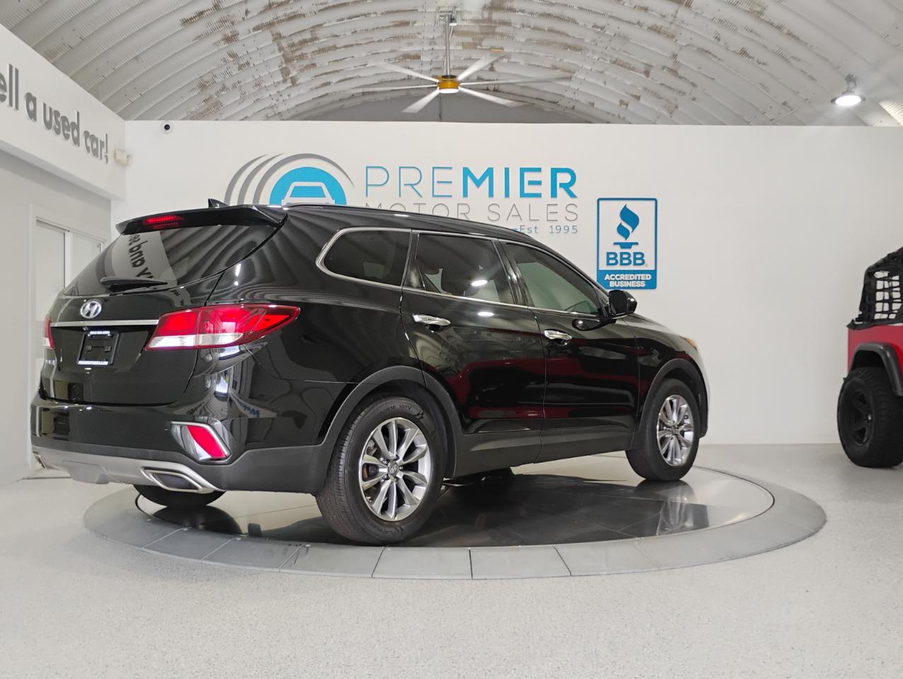 Hyundai Santa Fe SE FWD 2017