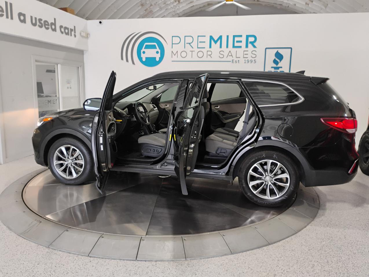 Hyundai Santa Fe SE FWD 2017