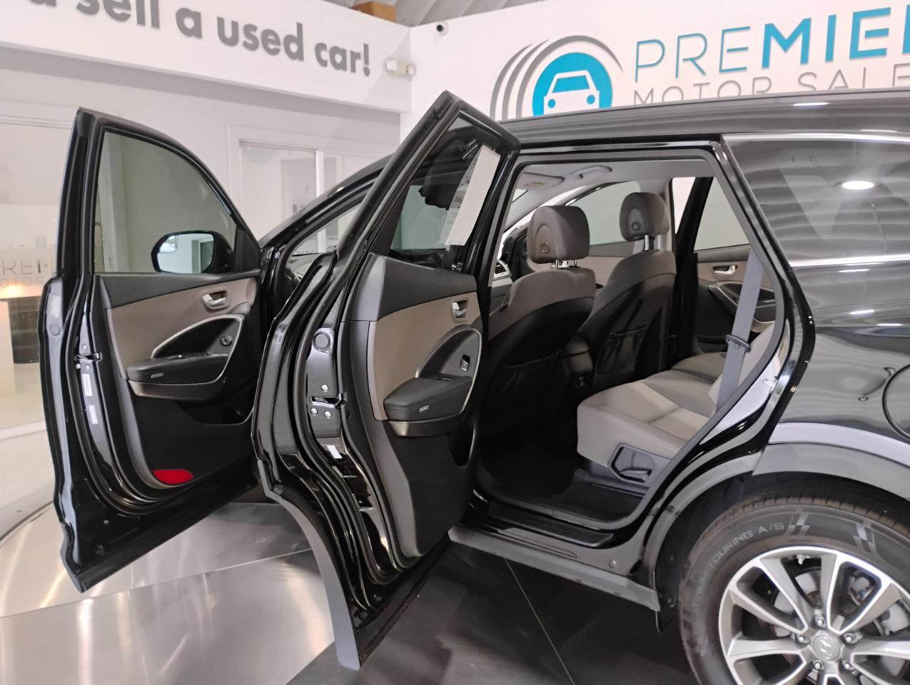 Hyundai Santa Fe SE FWD 2017