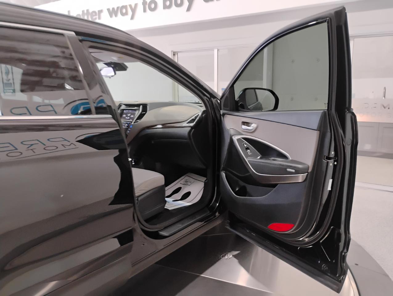 Hyundai Santa Fe SE FWD 2017