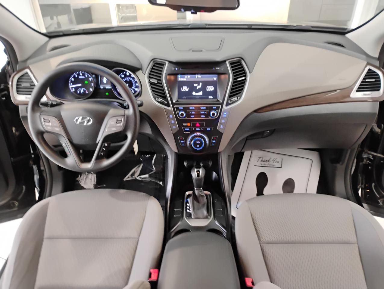 Hyundai Santa Fe SE FWD 2017