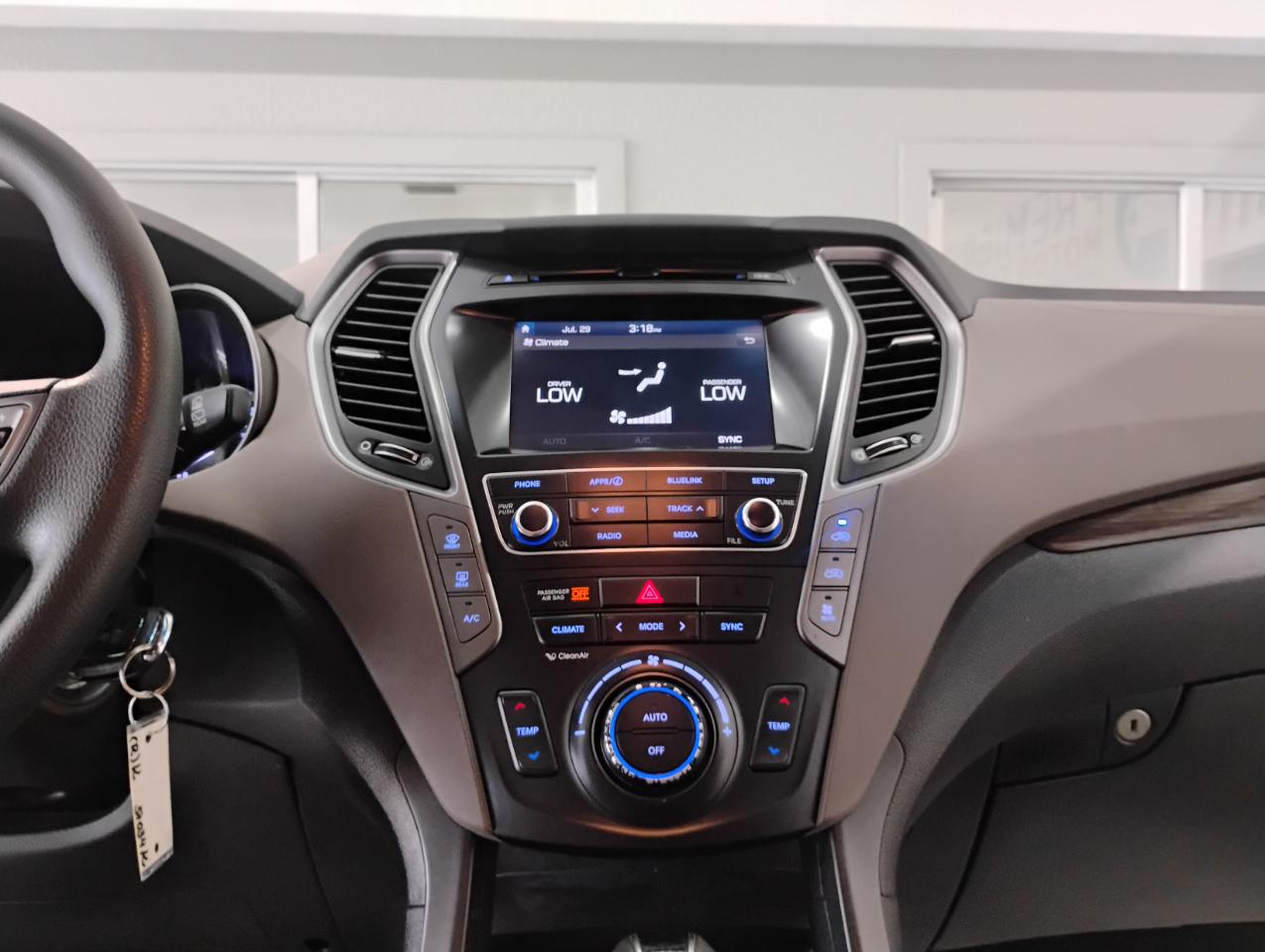Hyundai Santa Fe SE FWD 2017
