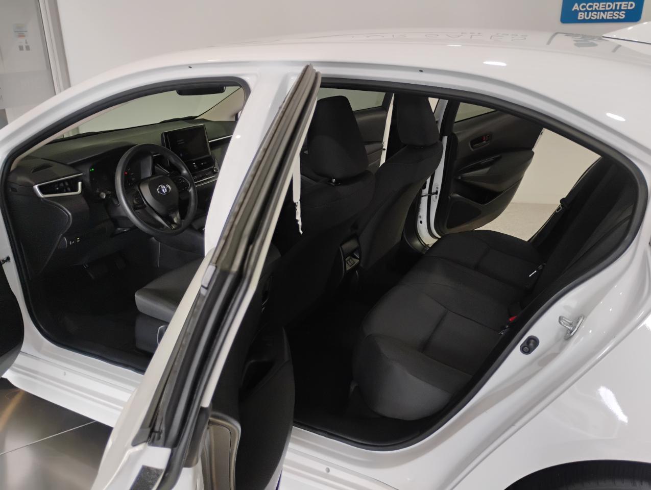 Toyota Corolla LE 2023