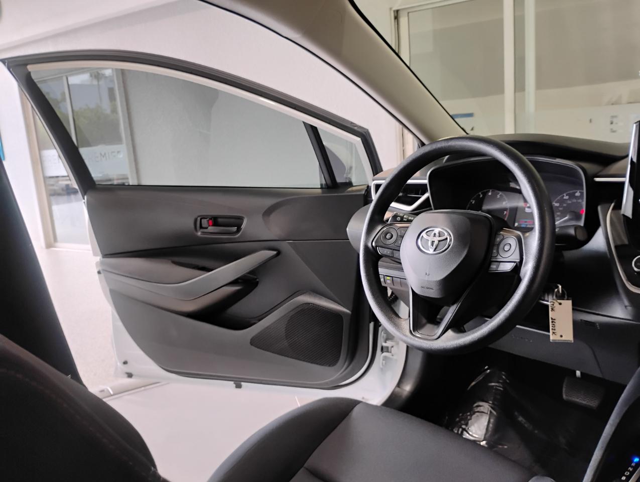 Toyota Corolla LE 2023