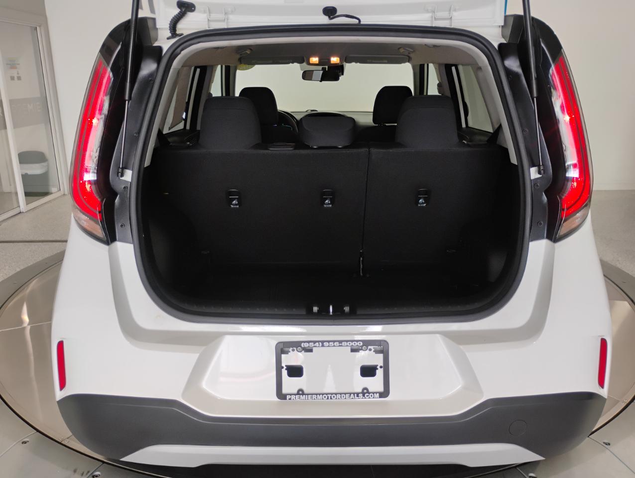 Kia Soul LX CVT 2023
