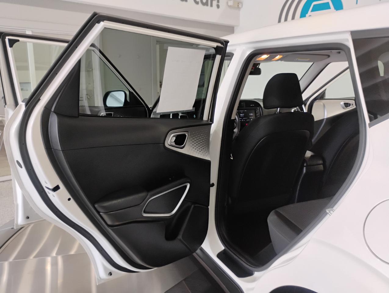 Kia Soul LX CVT 2023