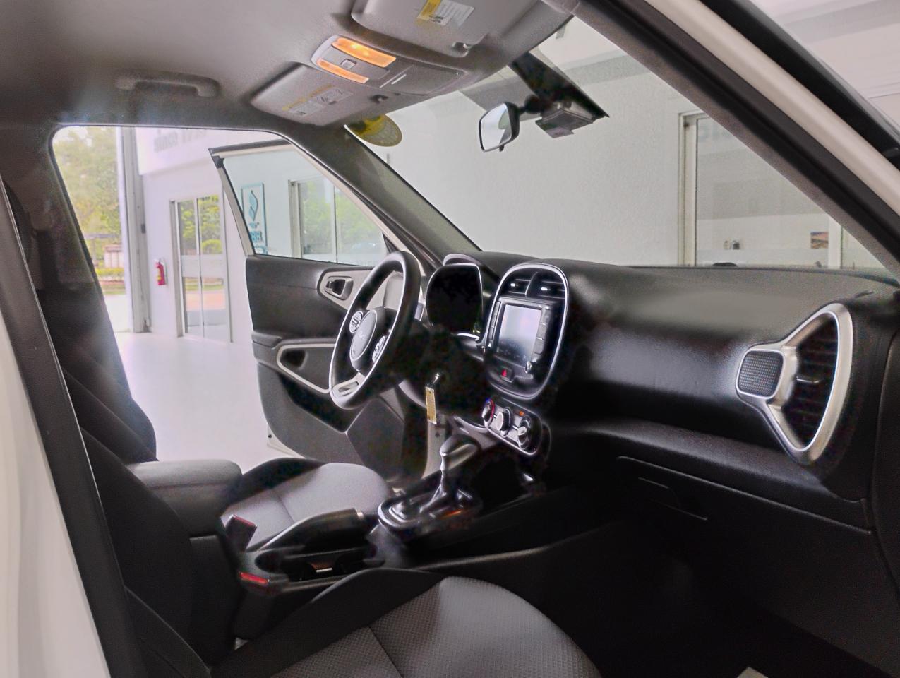 Kia Soul LX CVT 2023
