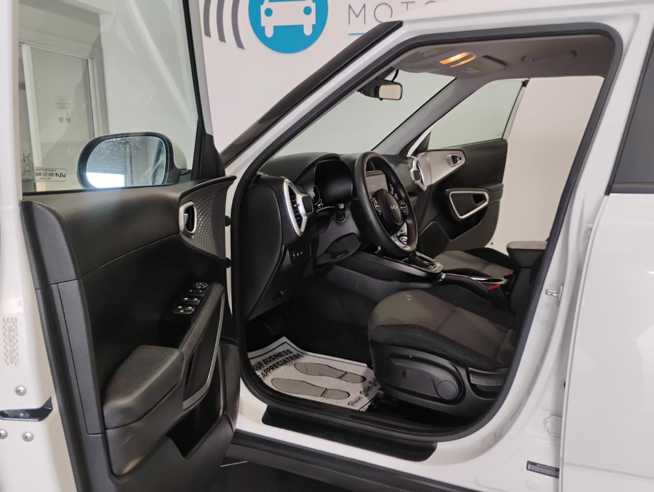 Kia Soul LX CVT 2023
