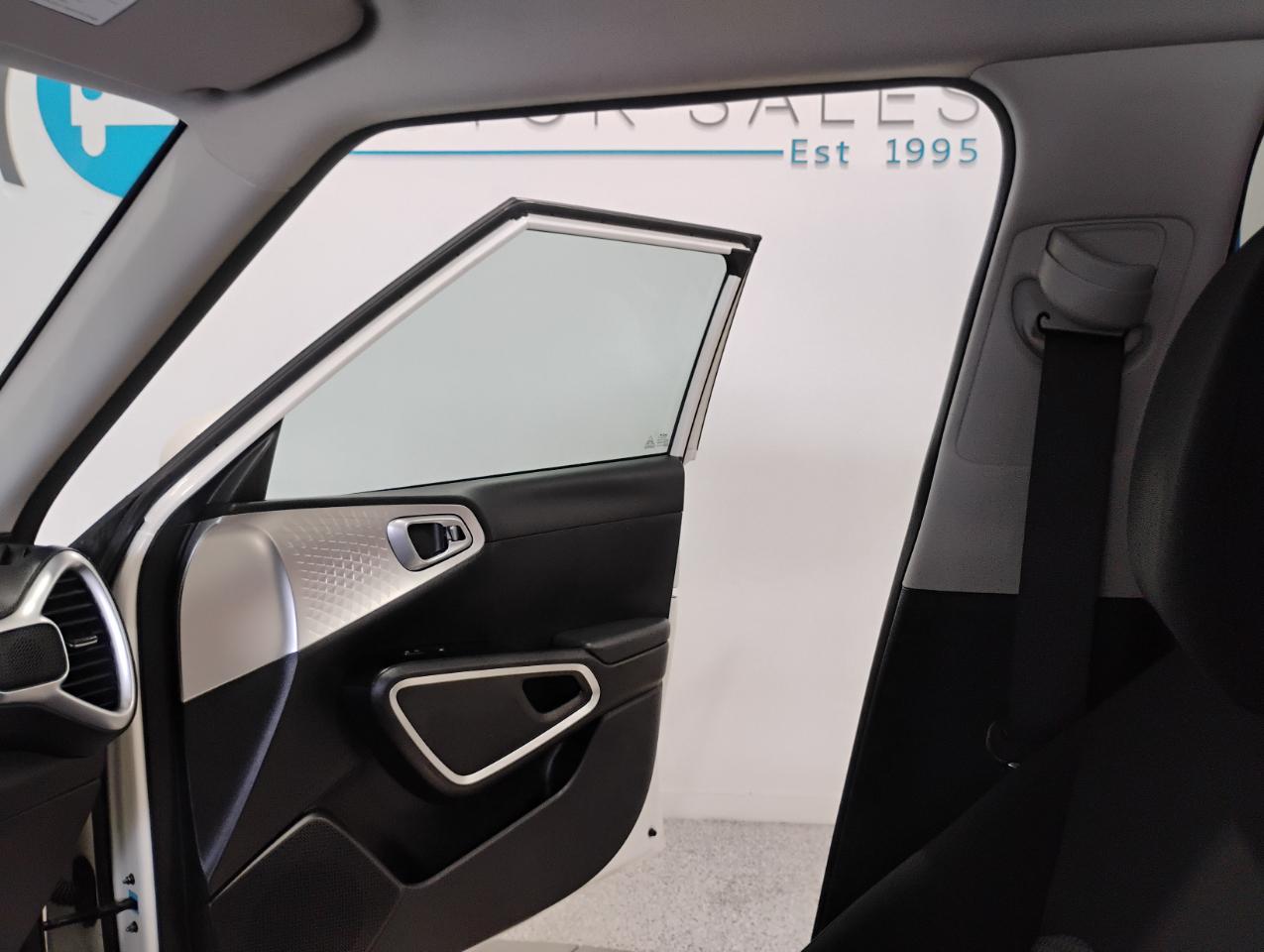Kia Soul LX CVT 2023