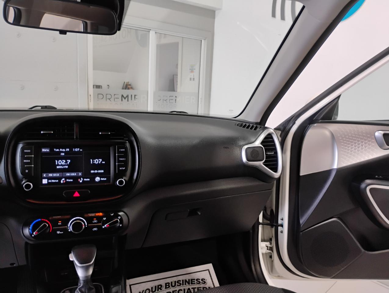 Kia Soul LX CVT 2023