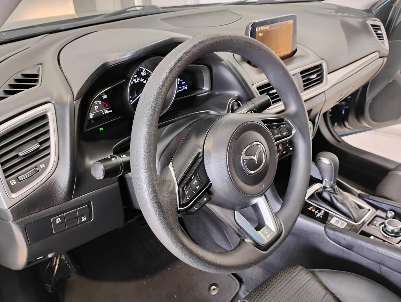 Mazda MAZDA3 i Sport AT 4-Door 2017