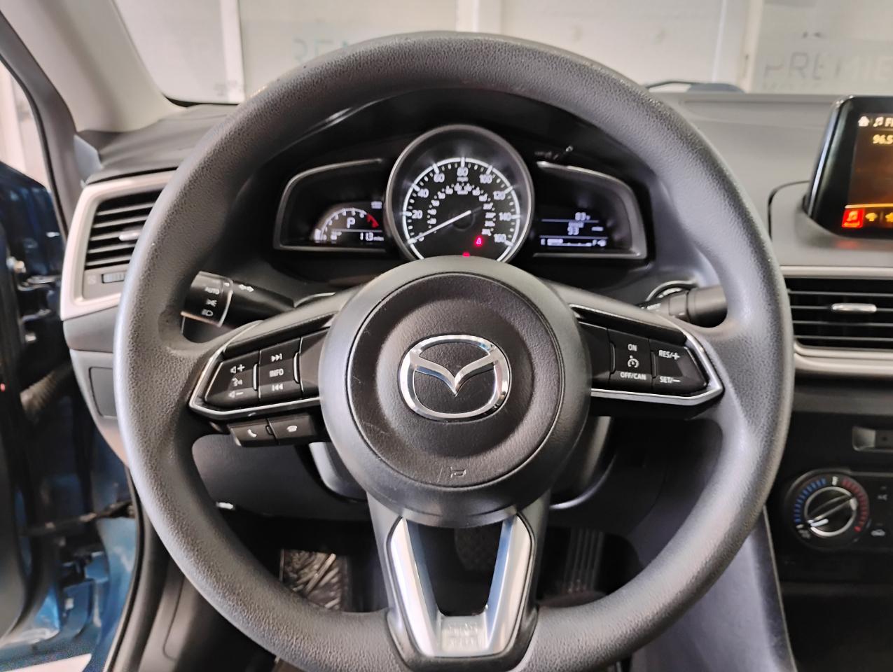 Mazda MAZDA3 i Sport AT 4-Door 2017