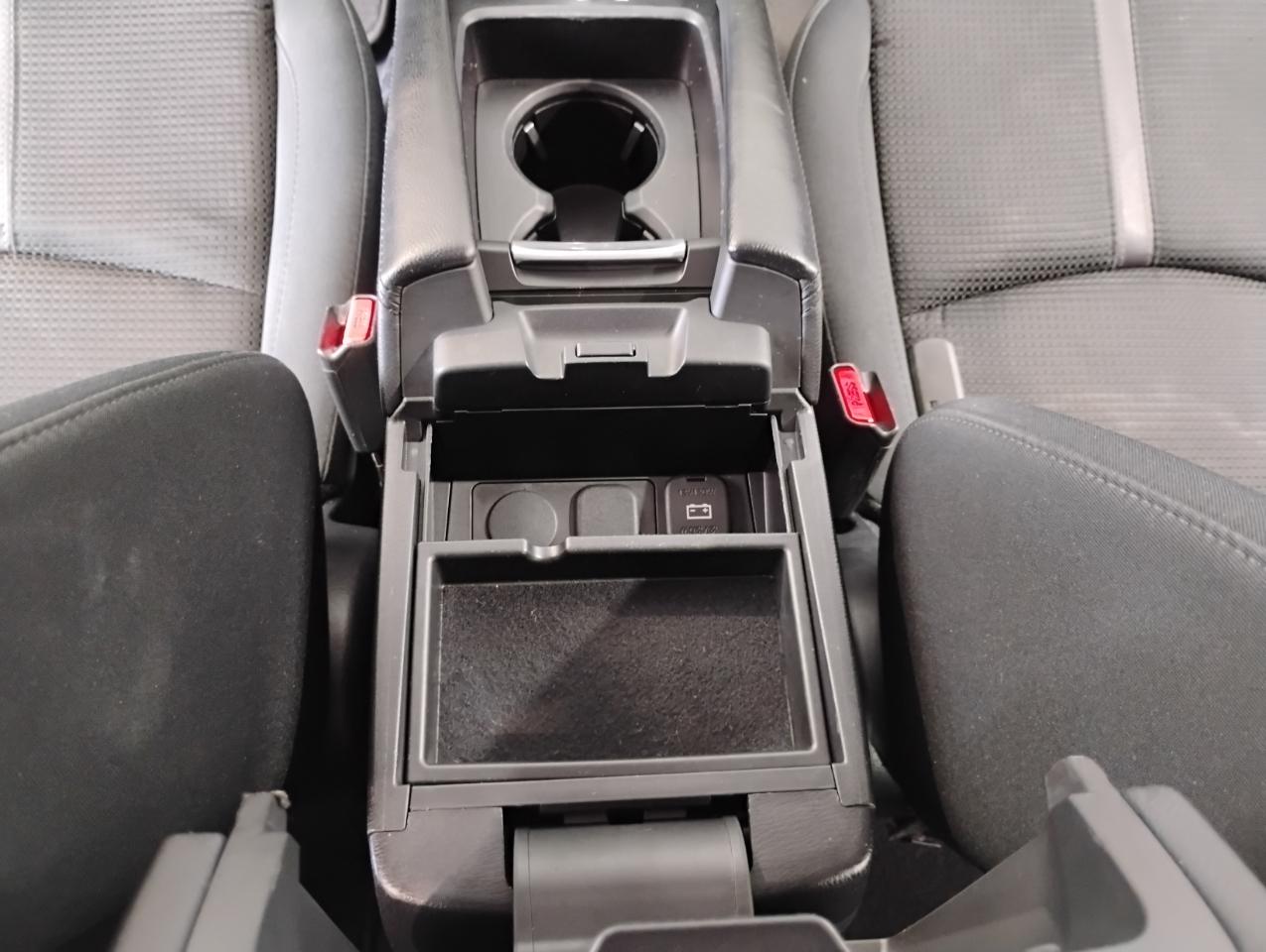 Mazda MAZDA3 i Sport AT 4-Door 2017