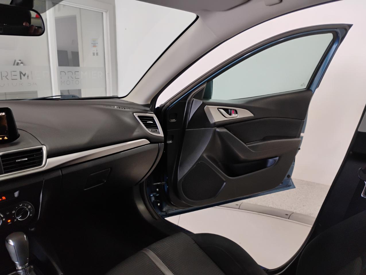 Mazda MAZDA3 i Sport AT 4-Door 2017