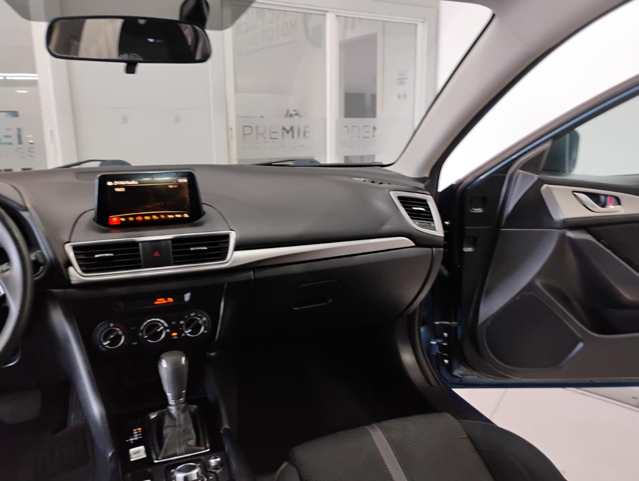 Mazda MAZDA3 i Sport AT 4-Door 2017