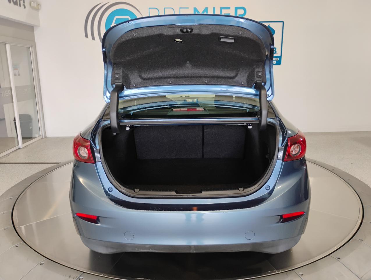 Mazda MAZDA3 i Sport AT 4-Door 2017