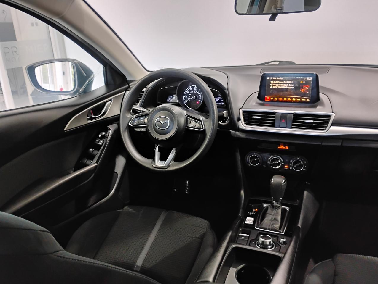 Mazda MAZDA3 i Sport AT 4-Door 2017