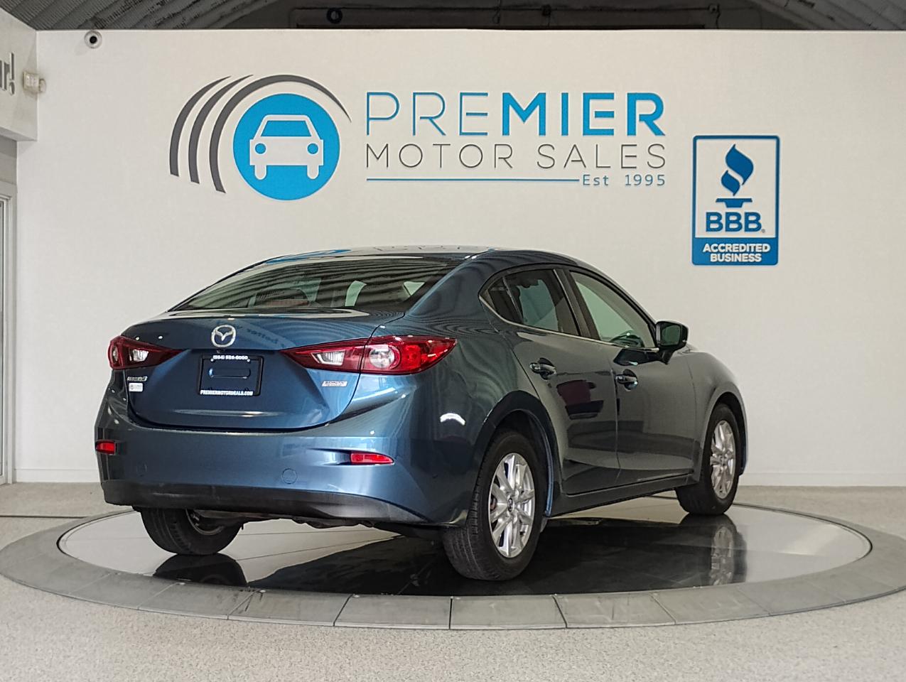 Mazda MAZDA3 i Sport AT 4-Door 2017