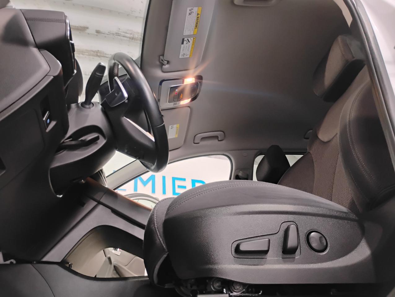 Hyundai Santa Fe SEL w/Convenience Package 2022