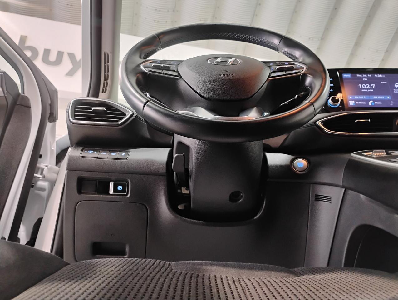 Hyundai Santa Fe SEL w/Convenience Package 2022